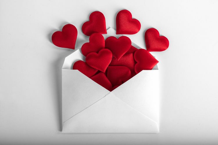 La Magie de l'Amour : Sélection de Cadeaux de Saint Valentin Originaux chez Kdezo