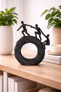 Sculpture Déco Solidarité – Statue Design Moderne Noire en Résine