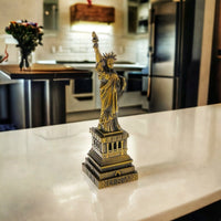 Lady Liberty Sculpture Statue De La Liberté, Statue Décorative En Métal Faite à La Main De La Liberté En Cuivre, Figure Américaine De New York Pour Souvenirs, Décoration De La Maison, Cadeaux Lady Liberty Sculpture Statue De La Liberté, Statue Décorative En Métal Faite à La Main De La Liberté En Cuivre, Figure Américaine De New York Pour Souvenirs, Décoration De La Maison, Cadeaux