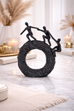 Sculpture Déco Solidarité – Statue Design Moderne Noire en Résine