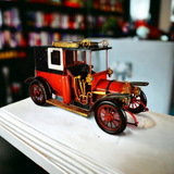 voiture classique rouge