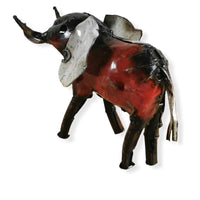 éléphant en métal